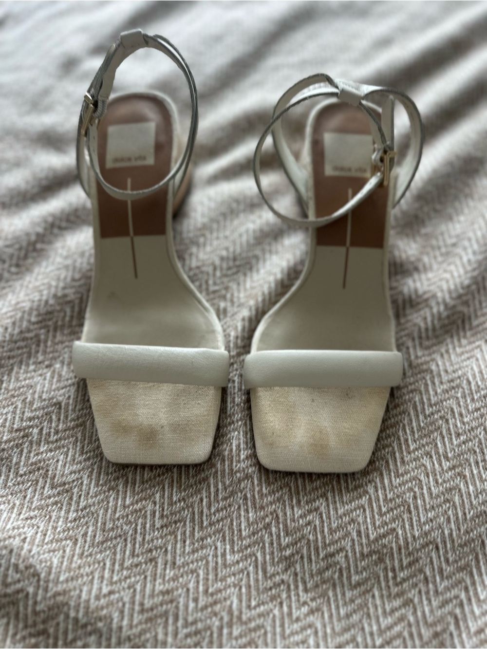 Dolce Vita Cream White Ankle-Strap Block Heeled Sandals Sz 6